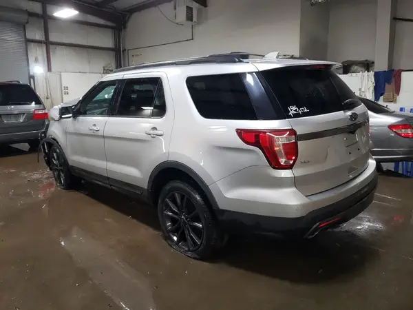 1FM5K8D88HGD37416 2017 FORD EXPLORER - Image 2