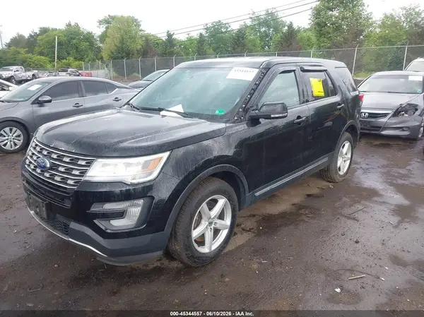 1FM5K8D88HGD74997 2017 FORD EXPLORER - Image 2