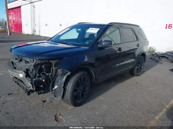 1FM5K8D88HGD82257 2017 FORD EXPLORER - Image 2