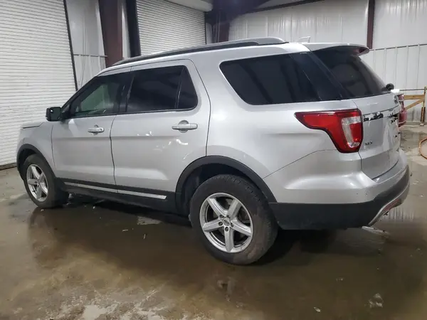 1FM5K8D88HGE01860 2017 FORD EXPLORER - Image 2