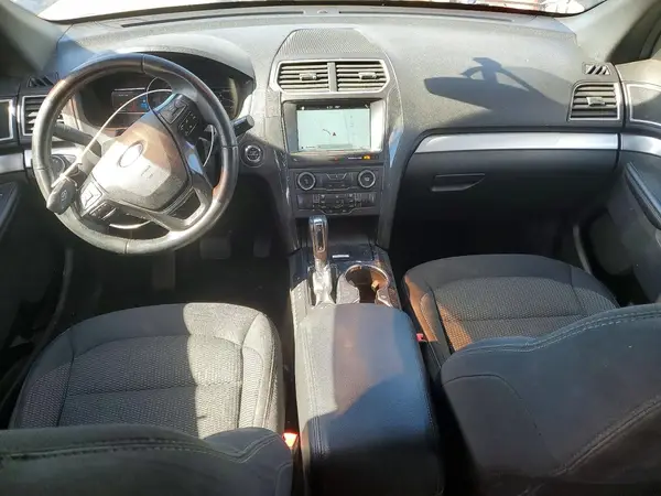 1FM5K8D88HGE06041 2017 FORD EXPLORER - Image 8