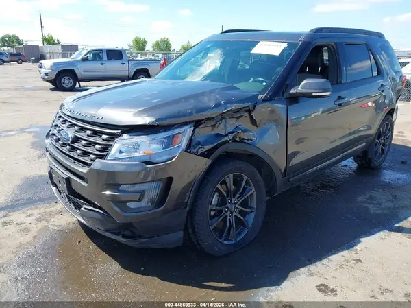 1FM5K8D88HGE12714 2017 FORD EXPLORER - Image 2