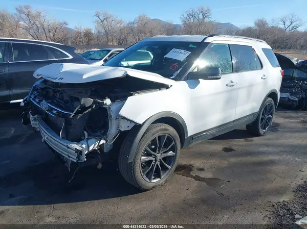 1FM5K8D88HGE29156 2017 FORD EXPLORER - Image 2