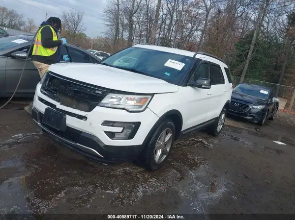 1FM5K8D88HGE32087 2017 FORD EXPLORER - Image 2