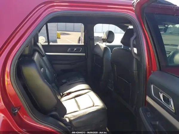 1FM5K8D88HGE42246 2017 FORD EXPLORER - Image 8