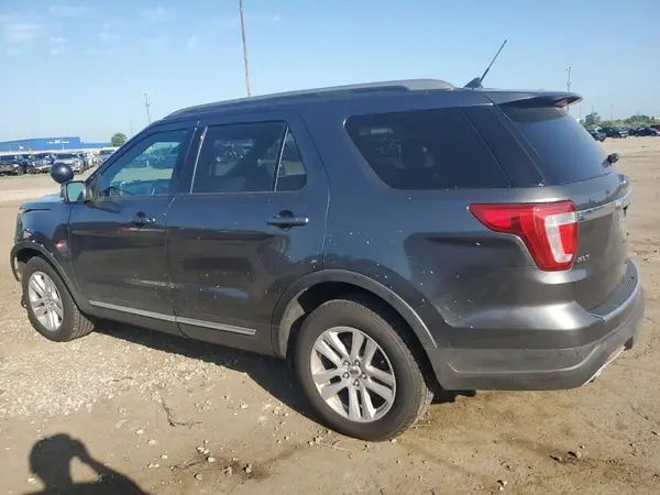 1FM5K8D88JGA40877 2018 FORD EXPLORER - Image 2