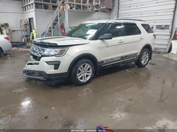1FM5K8D88JGA78044 2018 FORD EXPLORER - Image 2