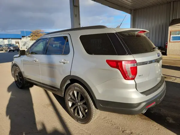 1FM5K8D88JGC40402 2018 FORD EXPLORER - Image 2