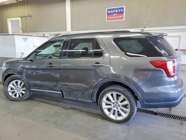 1FM5K8D88JGC49343 2018 FORD EXPLORER - Image 2