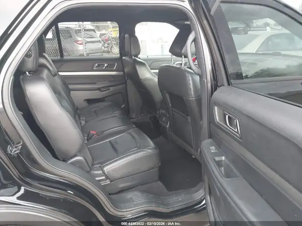 1FM5K8D88JGC49410 2018 FORD EXPLORER - Image 8