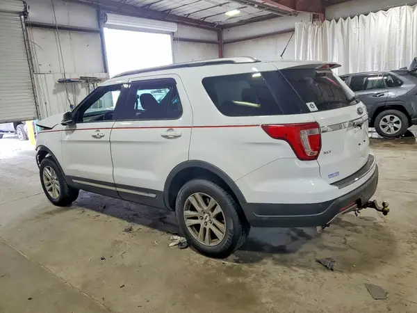 1FM5K8D88JGC61041 2018 FORD EXPLORER - Image 2