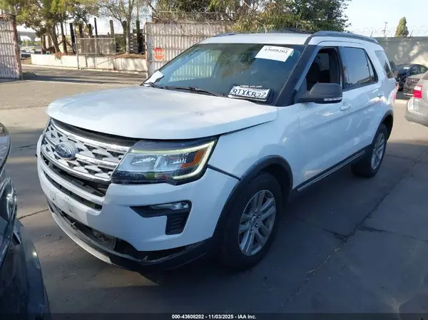 1FM5K8D88KGB46716 2019 FORD EXPLORER - Image 2