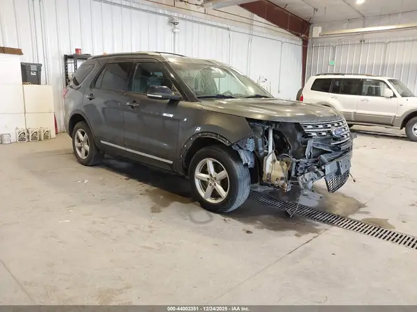1FM5K8D89GGA10053 2016 FORD EXPLORER - Image 1