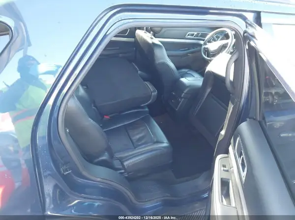 1FM5K8D89GGA16709 2016 FORD EXPLORER - Image 8