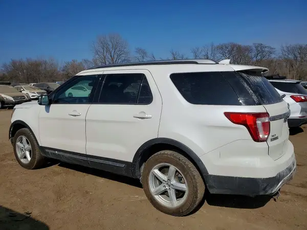 1FM5K8D89GGA85321 2016 FORD EXPLORER - Image 2