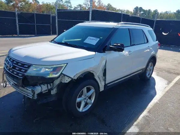 1FM5K8D89GGB00142 2016 FORD EXPLORER - Image 2