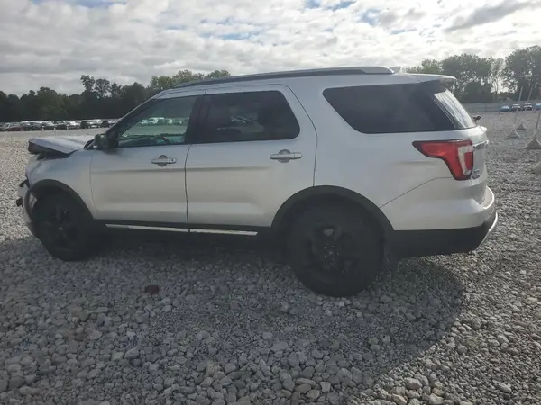 1FM5K8D89GGC39560 2016 FORD EXPLORER - Image 2