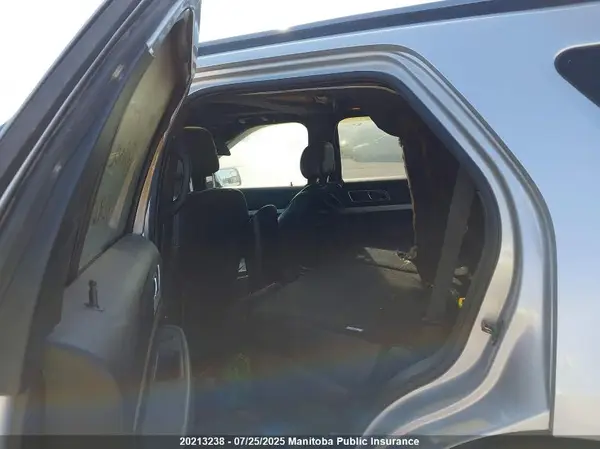 1FM5K8D89GGC42927 2016 FORD EXPLORER - Image 8
