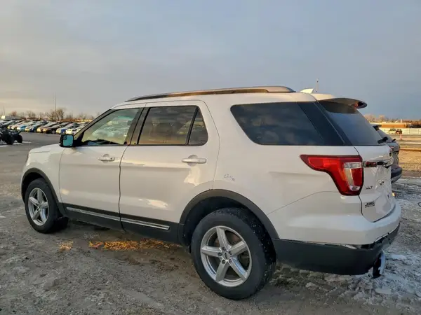 1FM5K8D89GGC51367 2016 FORD EXPLORER - Image 2