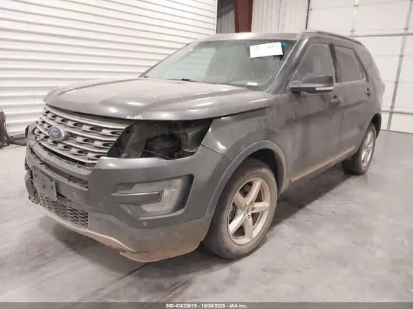 1FM5K8D89GGD02303 2016 FORD EXPLORER - Image 2
