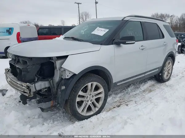 1FM5K8D89HGA20826 2017 FORD EXPLORER - Image 2
