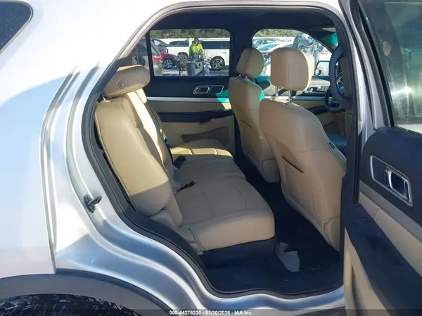 1FM5K8D89HGA20826 2017 FORD EXPLORER - Image 8