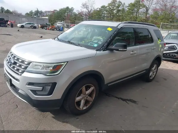 1FM5K8D89HGA25492 2017 FORD EXPLORER - Image 2