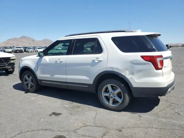 1FM5K8D89HGA33060 2017 FORD EXPLORER - Image 2