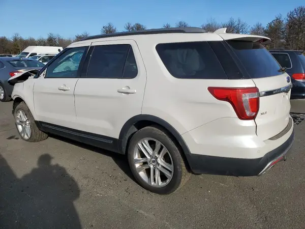 1FM5K8D89HGA40199 2017 FORD EXPLORER - Image 2