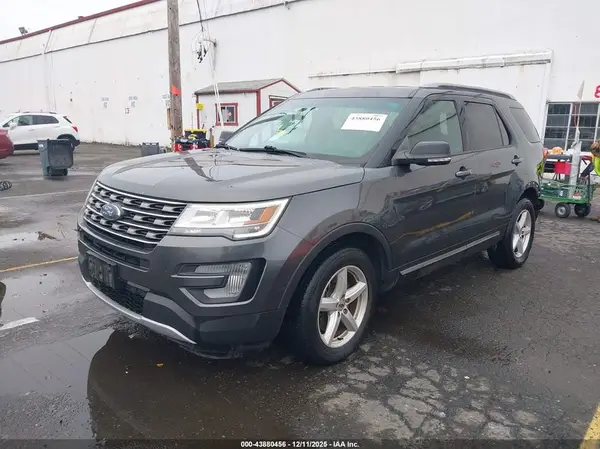 1FM5K8D89HGA62526 2017 FORD EXPLORER - Image 2