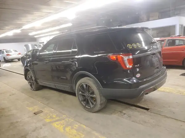1FM5K8D89HGA74854 2017 FORD EXPLORER - Image 2