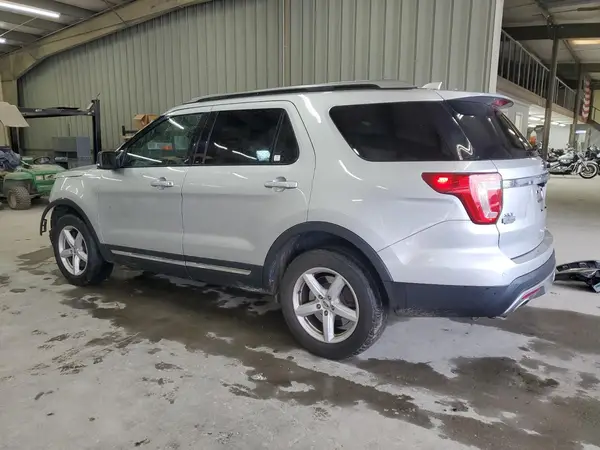 1FM5K8D89HGA83425 2017 FORD EXPLORER - Image 2