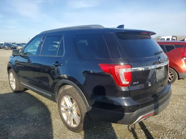 1FM5K8D89HGB15077 2017 FORD EXPLORER - Image 2
