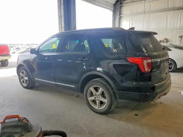 1FM5K8D89HGB23096 2017 FORD EXPLORER - Image 2