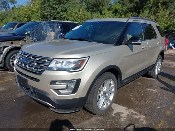 1FM5K8D89HGB52761 2017 FORD EXPLORER - Image 2