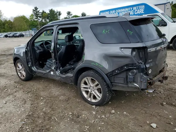 1FM5K8D89HGC16443 2017 FORD EXPLORER - Image 2