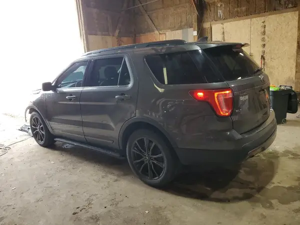 1FM5K8D89HGC74360 2017 FORD EXPLORER - Image 2