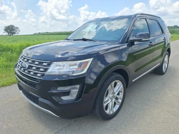 1FM5K8D89HGD02240 2017 FORD EXPLORER - Image 2