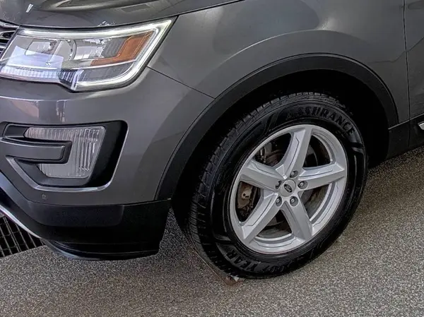 1FM5K8D89HGD08040 2017 FORD EXPLORER - Image 2