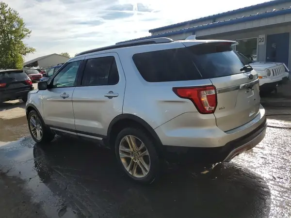 1FM5K8D89HGD75611 2017 FORD EXPLORER - Image 2