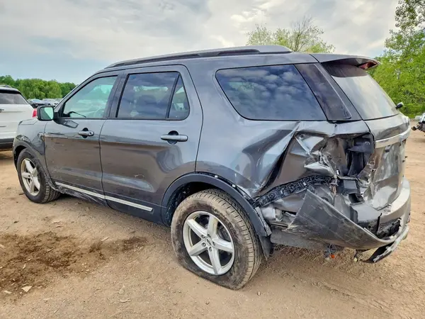1FM5K8D89HGD84308 2017 FORD EXPLORER - Image 2