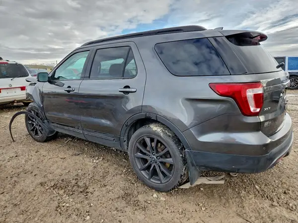 1FM5K8D89HGE11572 2017 FORD EXPLORER - Image 2