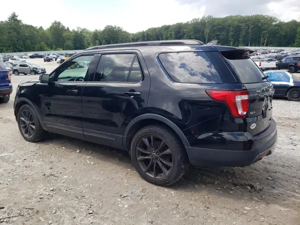1FM5K8D89HGE32356 2017 FORD EXPLORER - Image 2