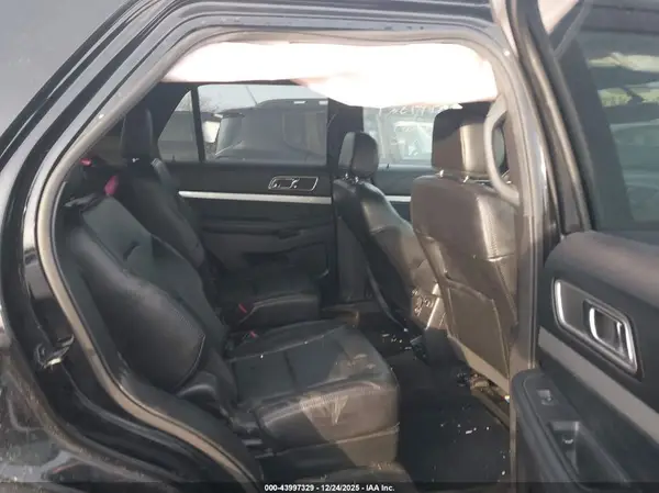 1FM5K8D89HGE35760 2017 FORD EXPLORER - Image 8