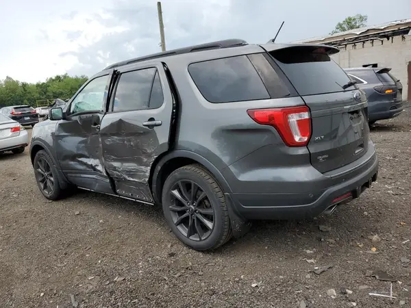1FM5K8D89JGA23263 2018 FORD EXPLORER - Image 2