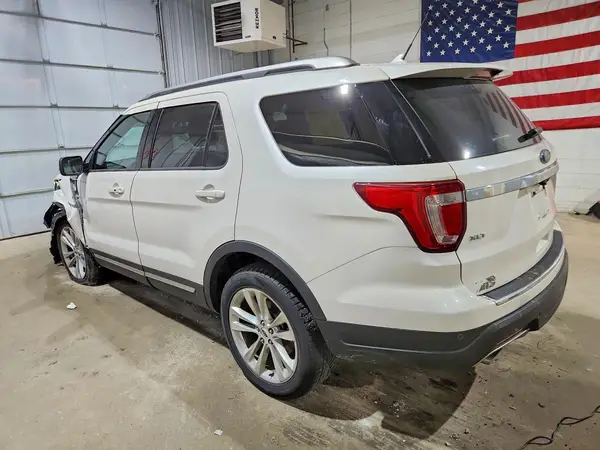 1FM5K8D89JGA50155 2018 FORD EXPLORER - Image 2