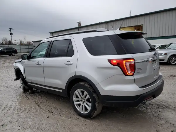 1FM5K8D89JGA51158 2018 FORD EXPLORER - Image 2