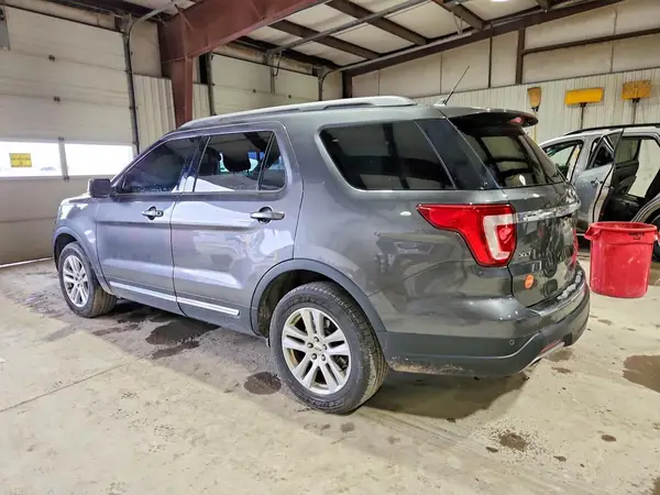 1FM5K8D89JGA52665 2018 FORD EXPLORER - Image 2