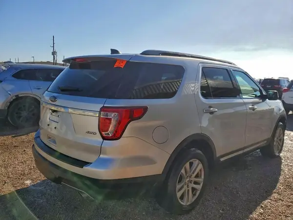 1FM5K8D89JGA55050 2018 FORD EXPLORER - Image 2