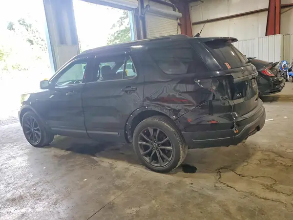 1FM5K8D89JGB01945 2018 FORD EXPLORER - Image 2